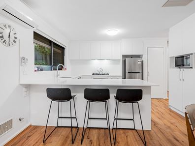 3/13 Yeovil Crescent, Bicton WA 6157