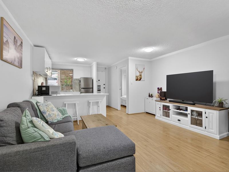 Unit 10/2 Mitchell Street, Bentley WA 6102