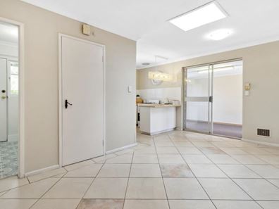 1 Moorine Court, Hillman WA 6168