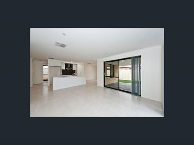 21 Denham Street, Dudley Park WA 6210