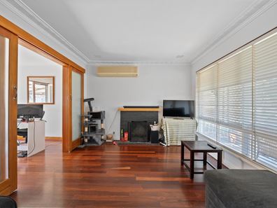 152 Kent Street, Rockingham WA 6168