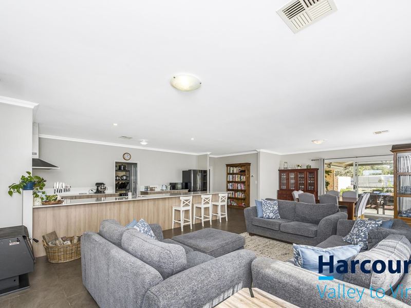 554 Maddern Road, Chittering
