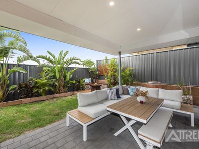 5 Claymore Place, Piara Waters WA 6112