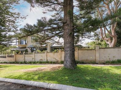 58 Wood Street, Swanbourne WA 6010