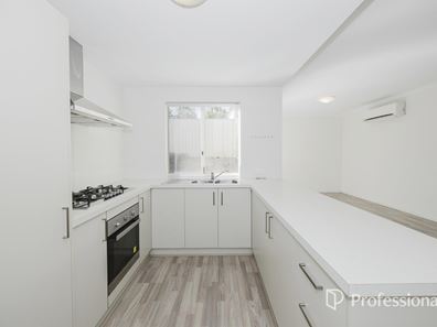 24 Tiller Turn, Yanchep WA 6035