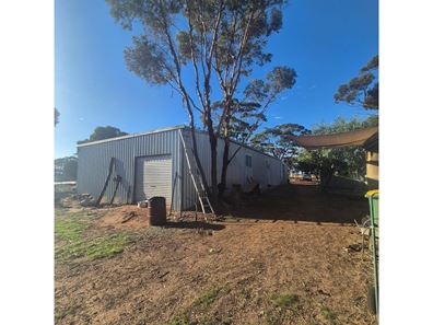 8 Cook Street, Kondinin WA 6367