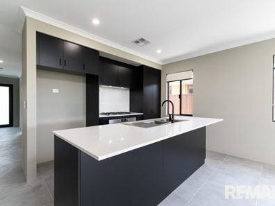 16 Moresby Street, Yanchep WA 6035