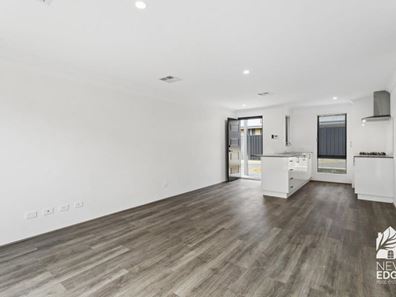 4B/18 Christina Street, Hazelmere WA 6055