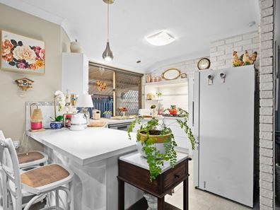 3B Windermere Way, Greenfields WA 6210