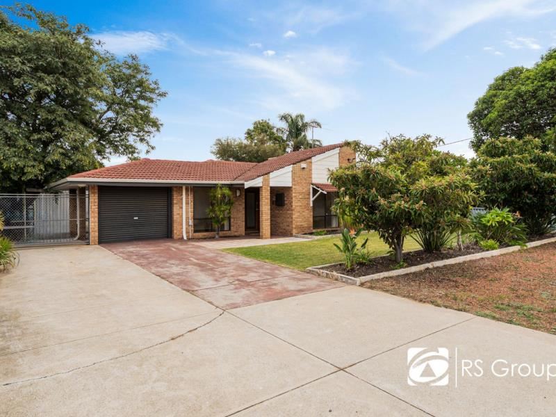 32 Calluna Way, Forrestfield WA 6058