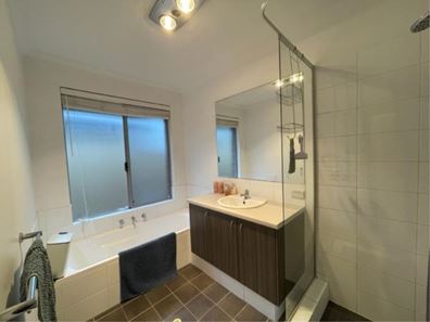 11 Kylee Close, South Guildford WA 6055