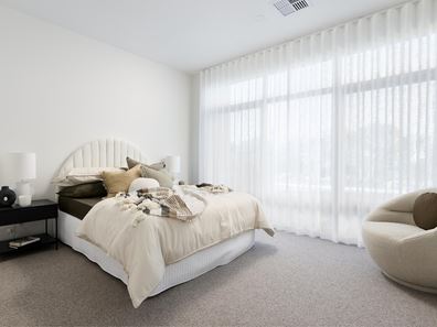 18 Beaumont Crescent, Mindarie WA 6030