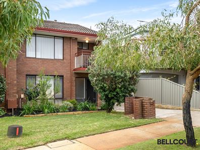 4/4 Saunders Street, Como WA 6152