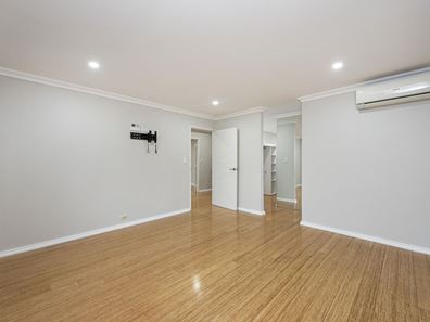 74 Pimento Cr, Port Kennedy WA 6172