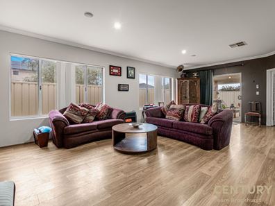 78 Bancoura Parkway, Secret Harbour WA 6173