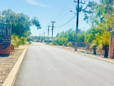 9 MCDOWELL STREET, Yarloop WA 6218