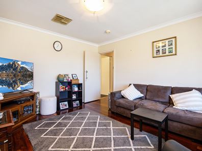 44 Girrawheen Avenue, Girrawheen WA 6064