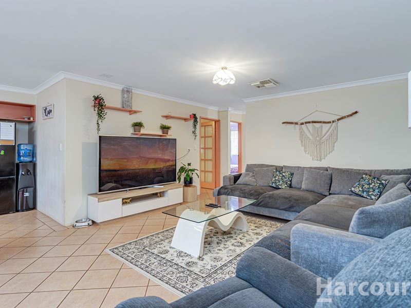 2 Bainbridge Mews, Currambine WA 6028