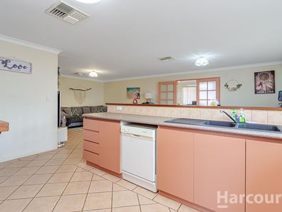 2 Bainbridge Mews, Currambine WA 6028