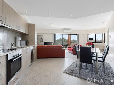 60/2 Molloy Promenade, Joondalup WA 6027