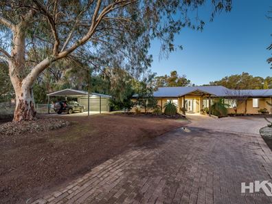 22 Santa Paula Lane, The Vines WA 6069