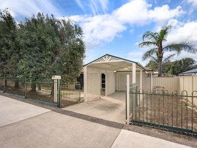 39 Bayly Street, Geraldton WA 6530