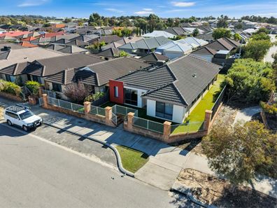 10 Splendens Avenue, Banksia Grove WA 6031