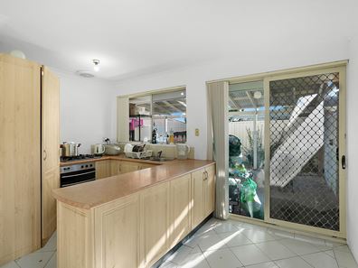 4 Firethorn Retreat, Mirrabooka WA 6061