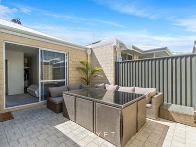 4 Bellefontaine  Grove, Mindarie WA 6030