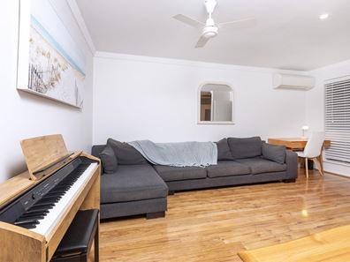 11/80 Clydesdale Street, Como WA 6152