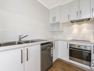 22 Vaucluse Way, Coodanup WA 6210