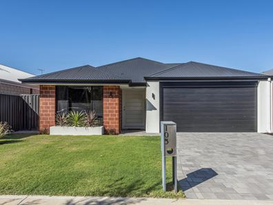 105 Surf Drive, Secret Harbour WA 6173