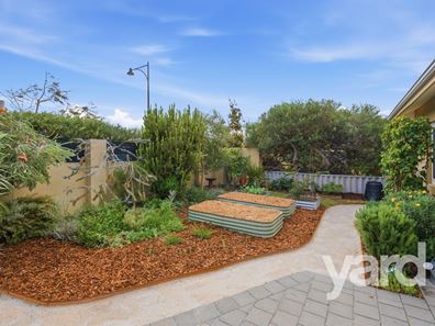 10 Frederick Road, Hamilton Hill WA 6163