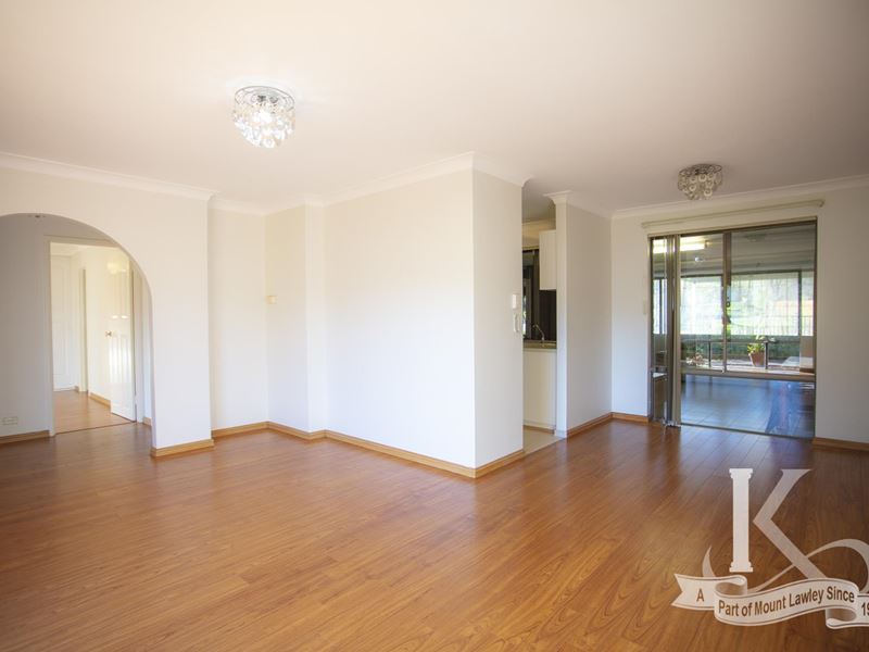 8 Meagher Way, Beechboro WA 6063