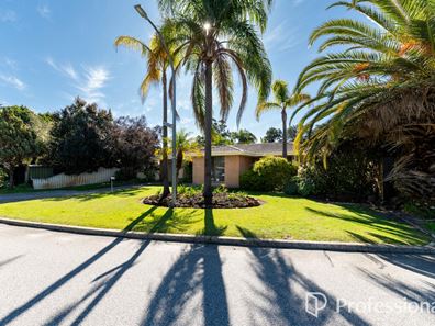 7 Honeysuckle Close, Ballajura WA 6066