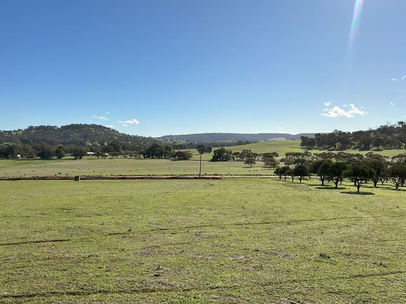 130 Kay Road, Bindoon WA 6502