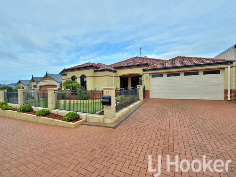 51 Quandong Parkway, Halls Head WA 6210