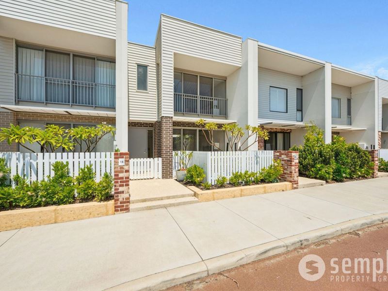 15 Turquoise Boulevard, Treeby
