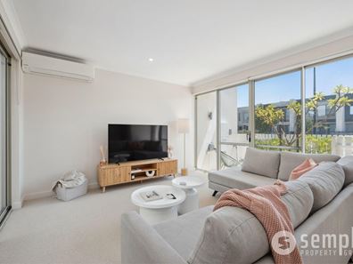 15 Turquoise Boulevard, Treeby WA 6164
