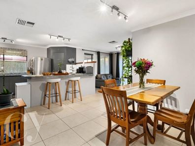 33 Hawkesbury Retreat, Atwell WA 6164