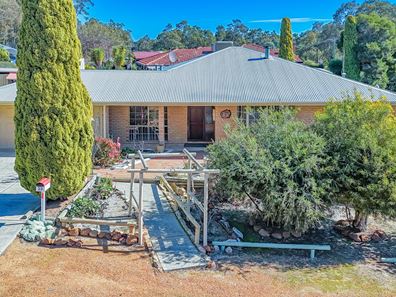 23 Cockatoo Drive, Mundaring WA 6073