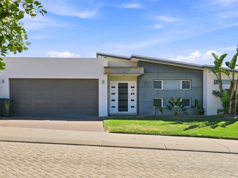4 Schooner Pass, Glenfield WA 6532