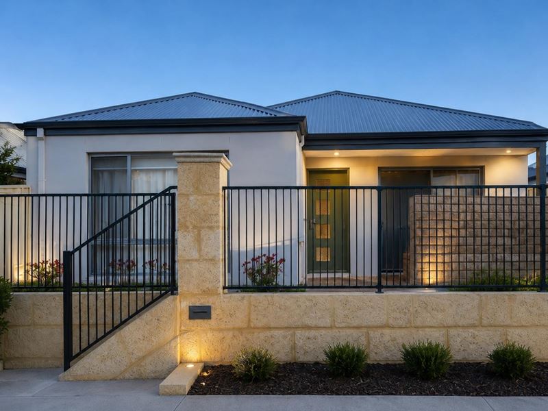 12 Montclair Cre, Success WA 6164