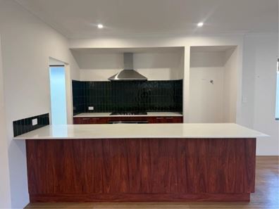 12 Montclair Cre, Success WA 6164