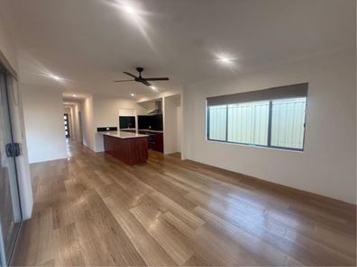 12 Montclair Cre, Success WA 6164