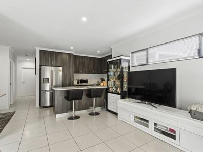 1B Stroughton Road, Westminster WA 6061