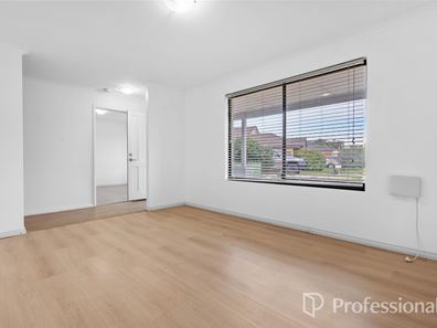 8 Sherlock Court, Waikiki WA 6169