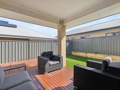 69 Alpina Promenade, Banksia Grove WA 6031