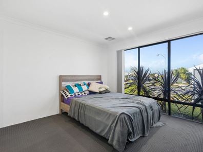 69 Alpina Promenade, Banksia Grove WA 6031