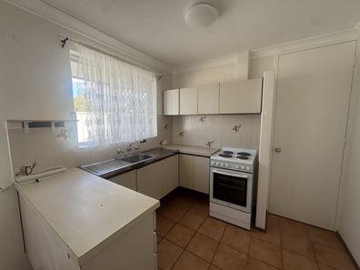 77 Macquarie Avenue, Padbury WA 6025